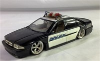 1/24 scale 1996 impala police car diecast