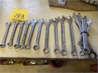 SET OF WRENCHES