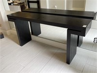 CONSOLE TABLE