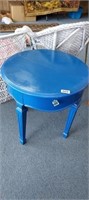 DRUM END TABLE WITH DRAWER