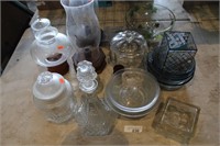COLLECTION OF GLASSWARE
