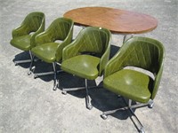 FUNKY RETRO TABLE & SWIVEL CHAIRS - WOW