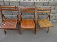 RETRO WOODEN FOLDING CHAIRS