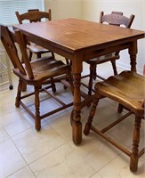 St. Johns Michigan Maple Table and Chairs
