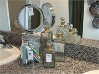 ASSORTED BATH ITEMS