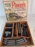 Vintage Marx Toy Train Set "The Pioneer" with box