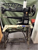 Singer Leather Cobbler Treadle Sewing Machine 29K6