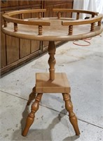 Round wood lamp table with side rail