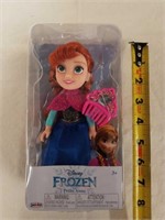 Disney "Frozen" Petite Anna