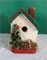 Wooden Birdhouse w/ Christmas Tree
