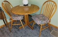 Small Oak drop leaf table, 2 chairs