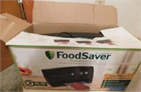 Food Saver vacuum packaging system in box