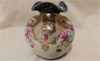 Royal Nippon, Kinran pattern, pinch neck vase, 4"h