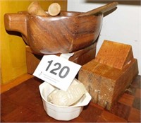 Vintage Hawaii monkey-pod carved nut bowl - Hand