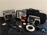 Miscellaneous Radios, Computer Bag +++=