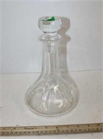 Glass Decanter w/Stopper