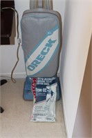 oreck vacuum and bags LR