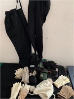 Ski Clothes, Gloves, Hats & Wrap