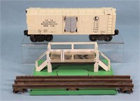 Lionel 3472 Milk Car w/ Platform