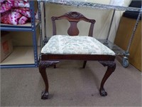 VINTAGE VANITY CHAIR 27 X 21 X 16