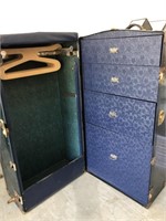 VINTAGE 41X23 INCH TRAVELING WARDROBE TRUNK.