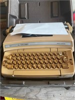 Vintage Smith-Corona Coronet Super 12 Typewriter