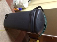 GARBAGE CAN WITH LID