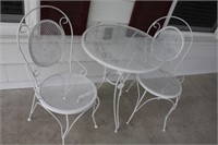 Iron 24" Patio Table & 2 Chairs