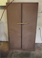Metal Cabinet 63"Tx20"Dx3'W (bottom rusty)