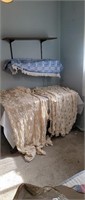 2 Bedspreads and Tablecloth