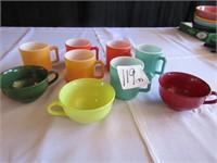 9 COLORED COFFEE CUPS