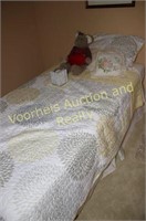 Twin bed w/box springs & mattress