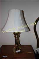 2 brass type table lamps