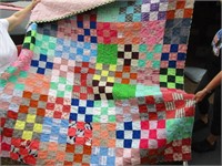 MACHINE SEWEN 9 PATCH QUILT