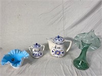 Japan teapot and sugar dish, glass vase and dish
