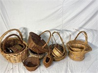 Lot of wicker baskets