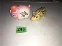 Ceramic piggy banks