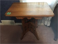 antique wood accent table 28x20x28