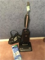 Vacuum w/ accs & bags