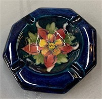 Moorcroft ashtray, cendrier, 4.5 inches-pouces