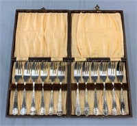(2) Sets dessert forks with boxes, Ensembles de