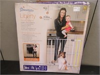 DREAMBABY LIBERTY SECURITY WHITE GATE