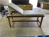 OakWorks Adjustable Massage Table