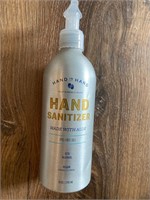 Hand in hand - hand sanitizer made with aloe