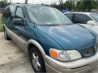 03 Pontiac Montana Green