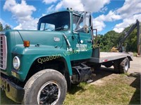 FORD 8000 FLATBED TRUCK