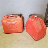 2 Fuel Cans