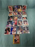 (24) Assorted Scottie Pippen Basketball Cards