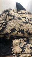 Queen Size Comforter With Bedskirt & (2) Pillow
