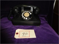 ANTIQUE ROTARY DIAL PHONE